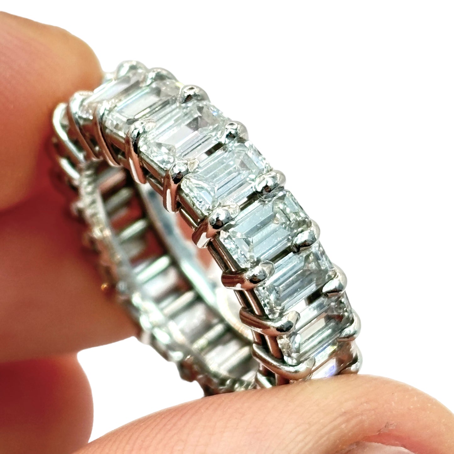 14KT WHITE GOLD VVS-1 IGI CERTIFIED 16.5CTW DIAMOND EMERALD CUT ETERNITY BAND
