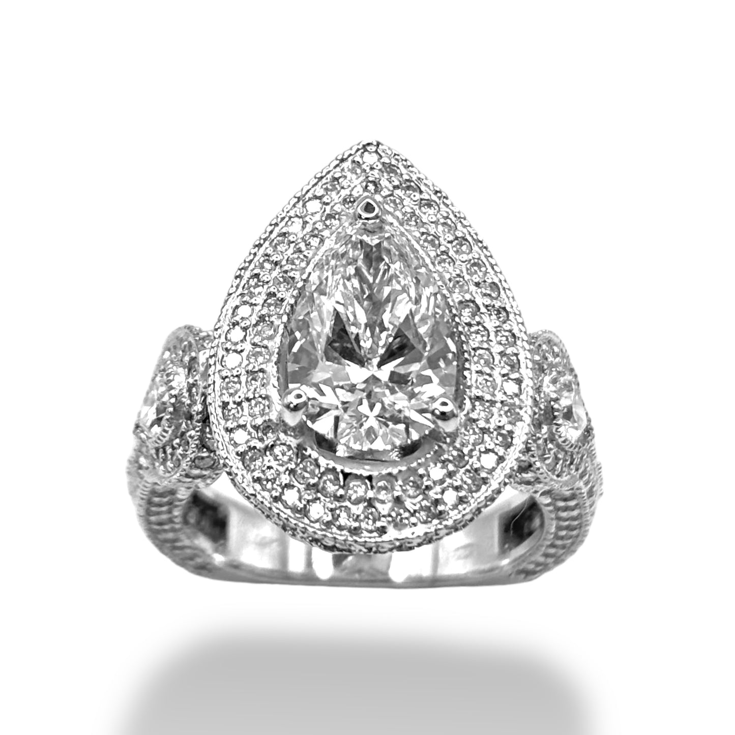 5.00 CT PEAR-CUT DIAMOND ENGAGEMENT RING 14KT