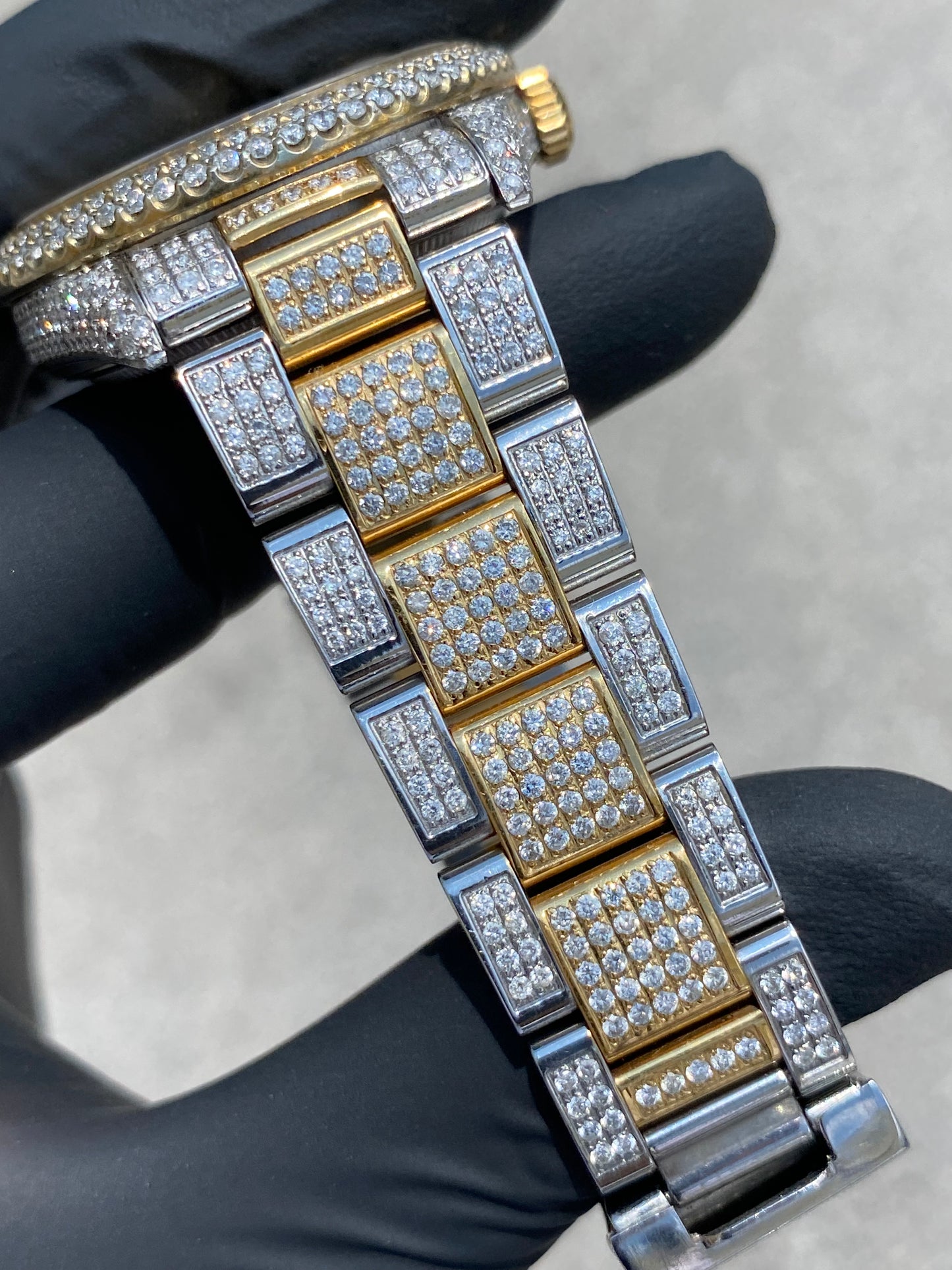 ROLEX DATEJUST 36MM YELLOW TWO-TONE, ROMAN DIAL & DOUBLE ROW BEZEL BUSTDOWN