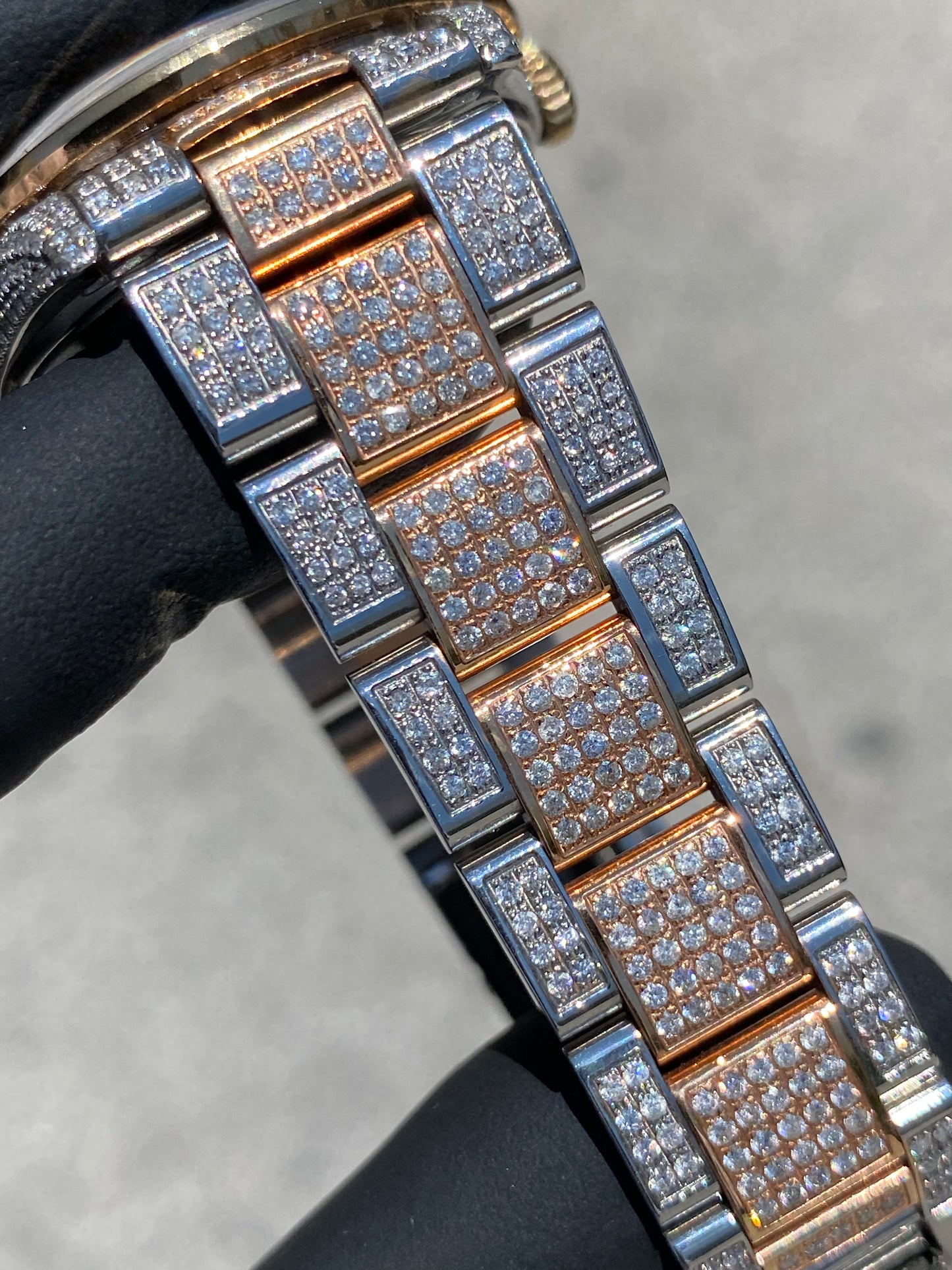 ROLEX DATEJUST 36MM “RAINBOW SAPPHIRE” VS-1 BUSTDOWN