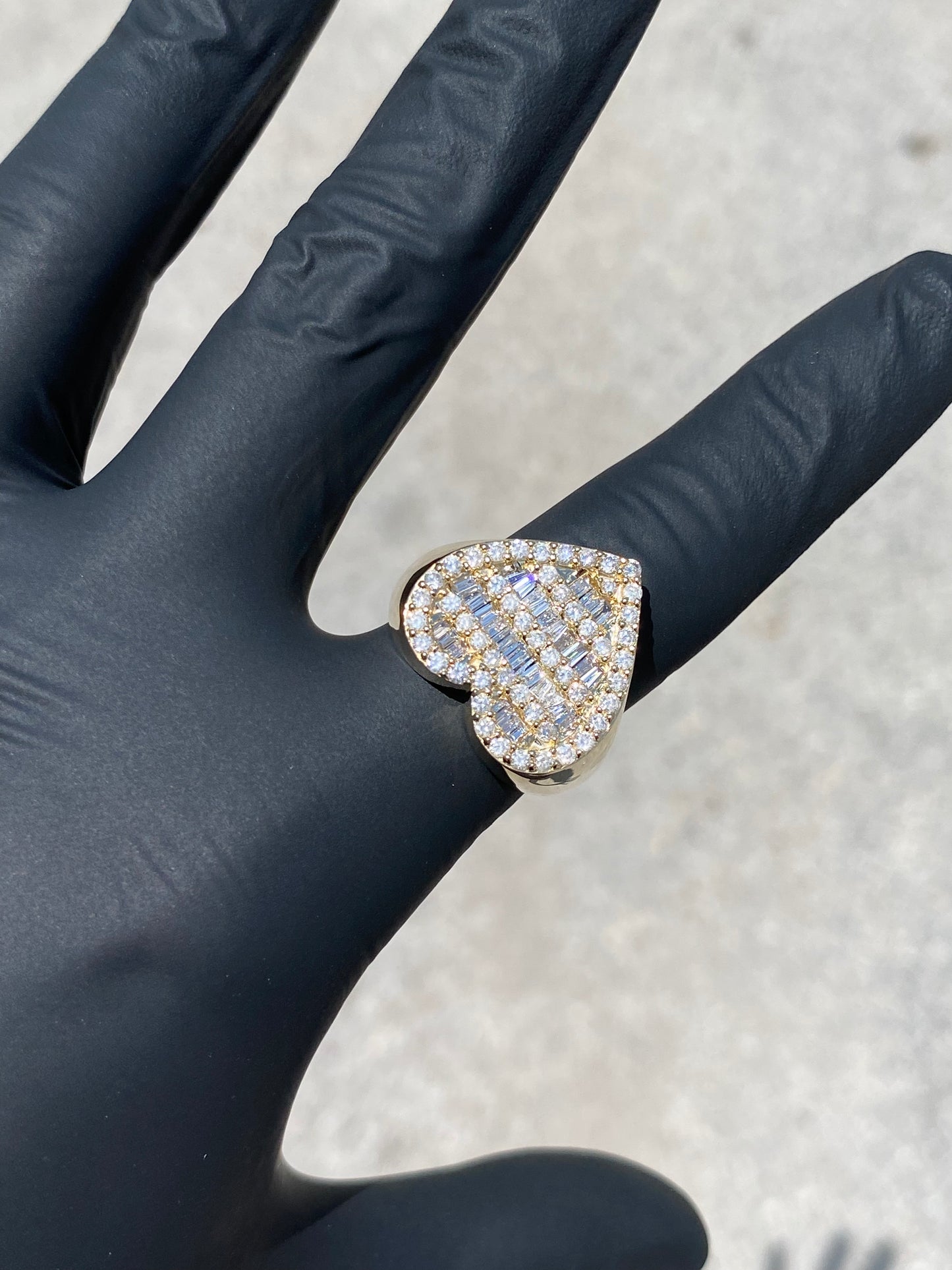14KT "HEART" RING VVS-1 2CTW. NATURAL DIAMONDS