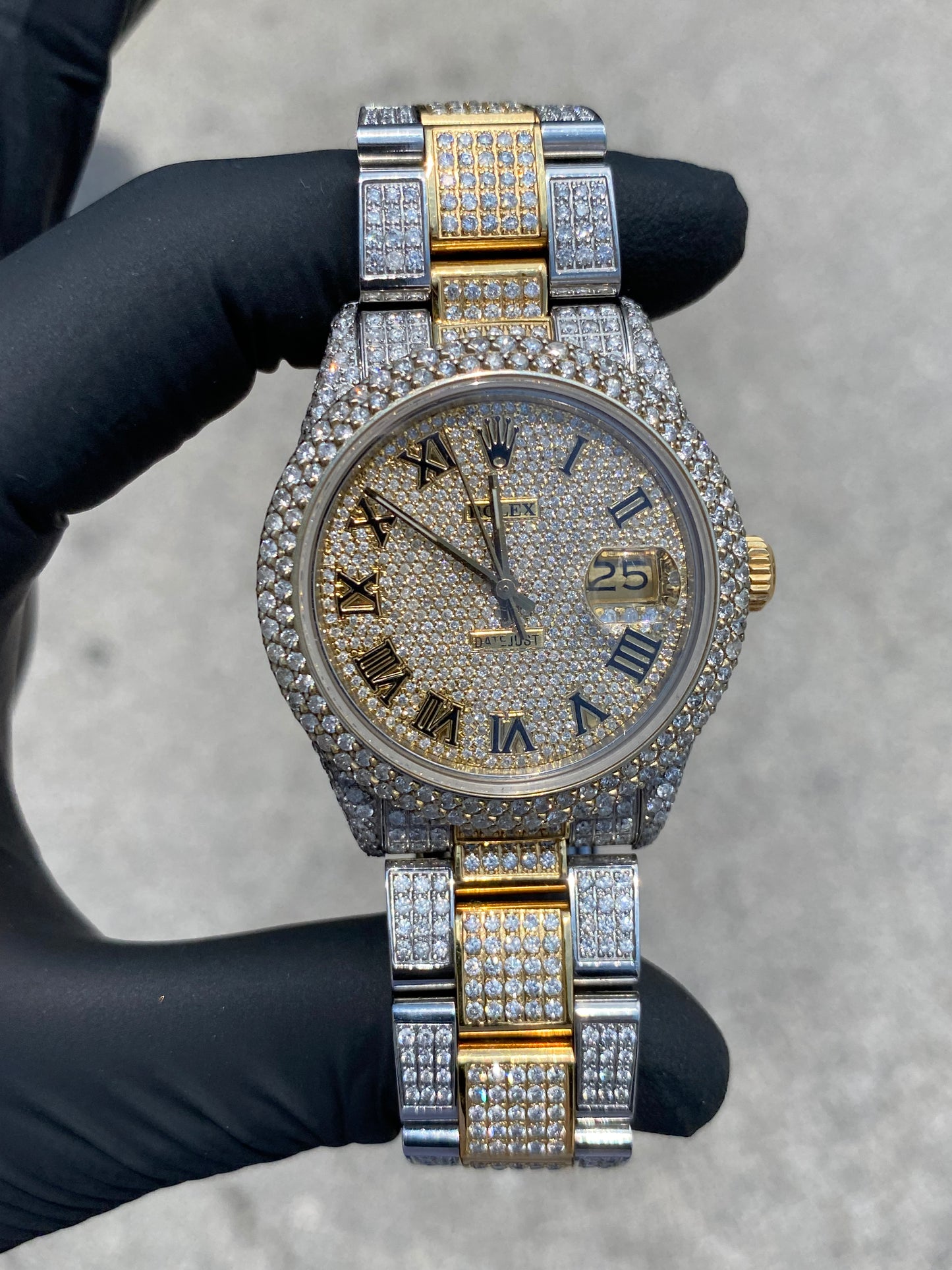 ROLEX DATEJUST 36MM YELLOW TWO-TONE, ROMAN DIAL & DOUBLE ROW BEZEL BUSTDOWN