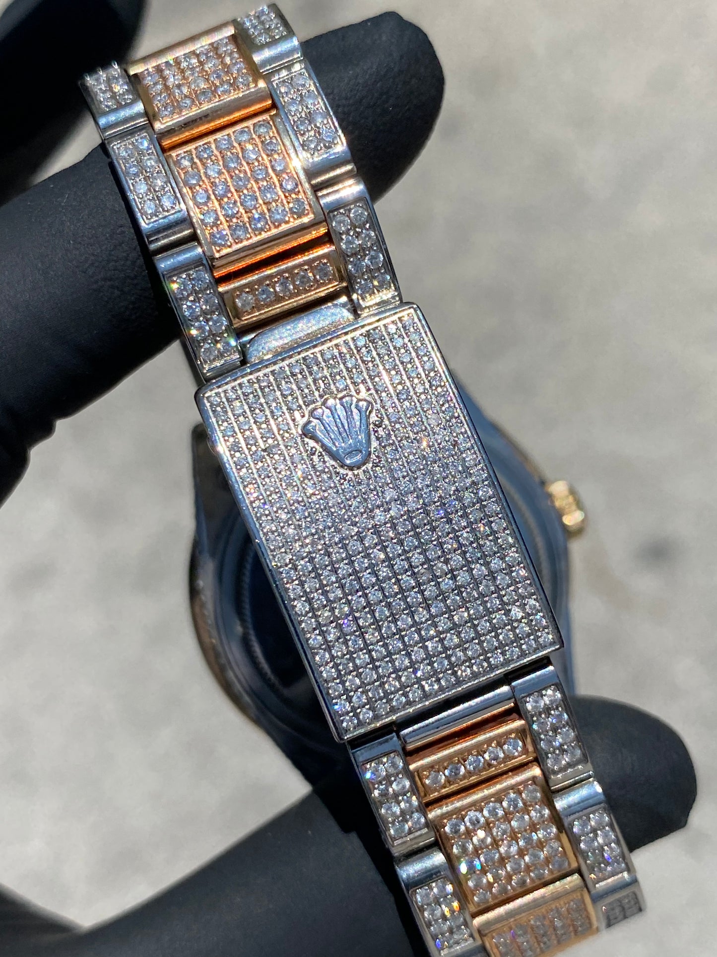 ROLEX DATEJUST 36MM “RAINBOW SAPPHIRE” VS-1 BUSTDOWN
