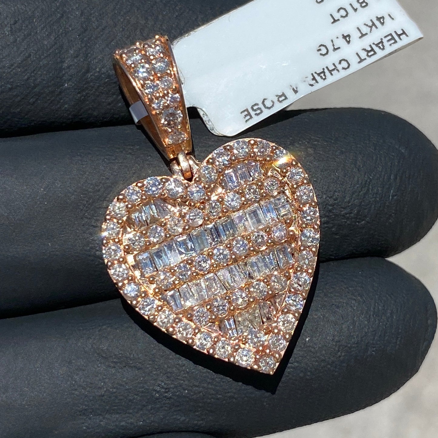 SOLID 14KT GOLD VVS-1 DIAMOND HEART PENDANT