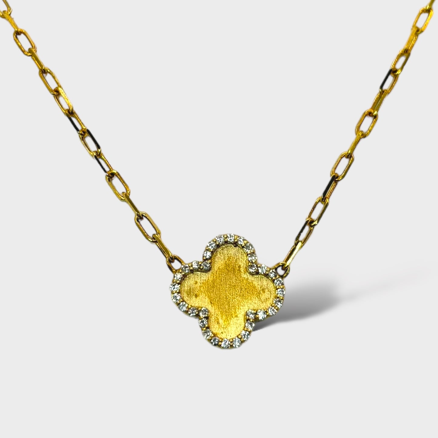 CLOVER DIAMOND NECKLACE