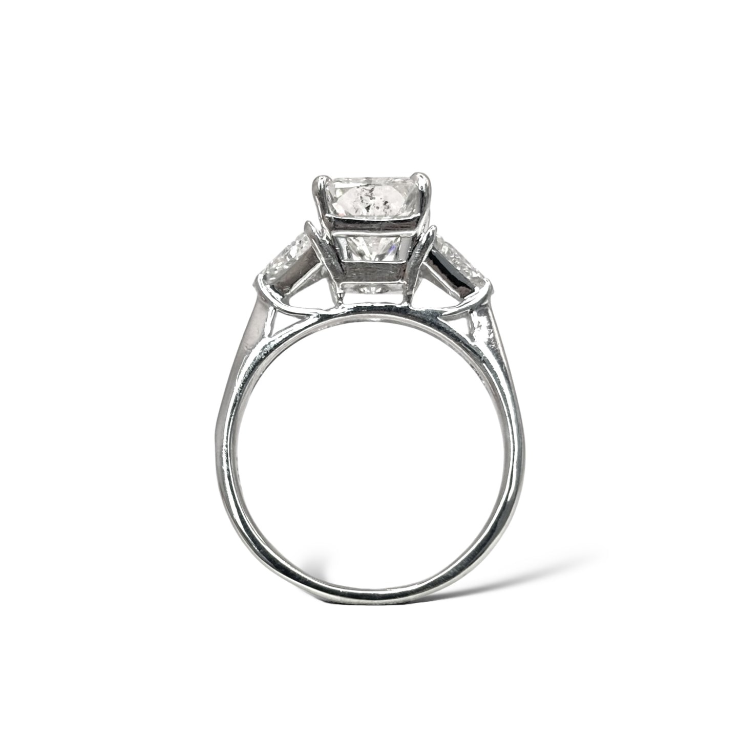 3.50 CT RADIANT-CUT DIAMOND ENGAGEMENT RING 14KT WHITE GOLD