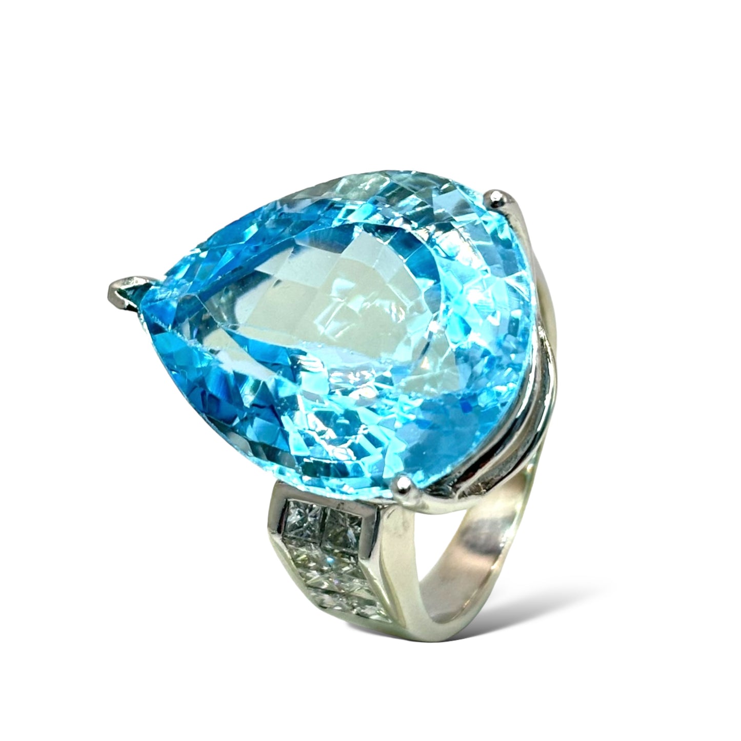 1/1 ESTATE 18KT WHITE GOLD 20.00 CTW NATURAL BLUE TOPAZ 1.00 CTW DIAMOND RING